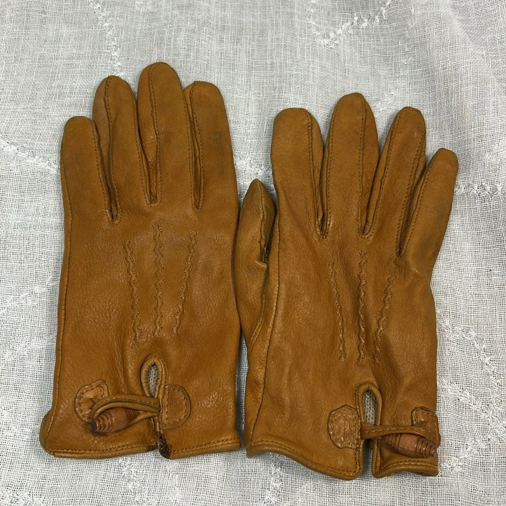 Genuine deerskin gloves